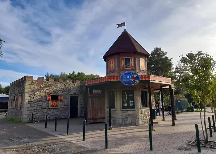 Daire Claudia Lathen